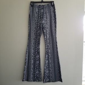 NWOT-Flared stretch leggings, size M, tall